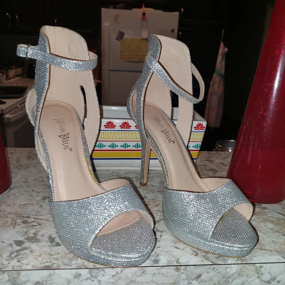 Nature Breeze Brand Silver Glittery High Heel Sandals - Picture 2 of 3